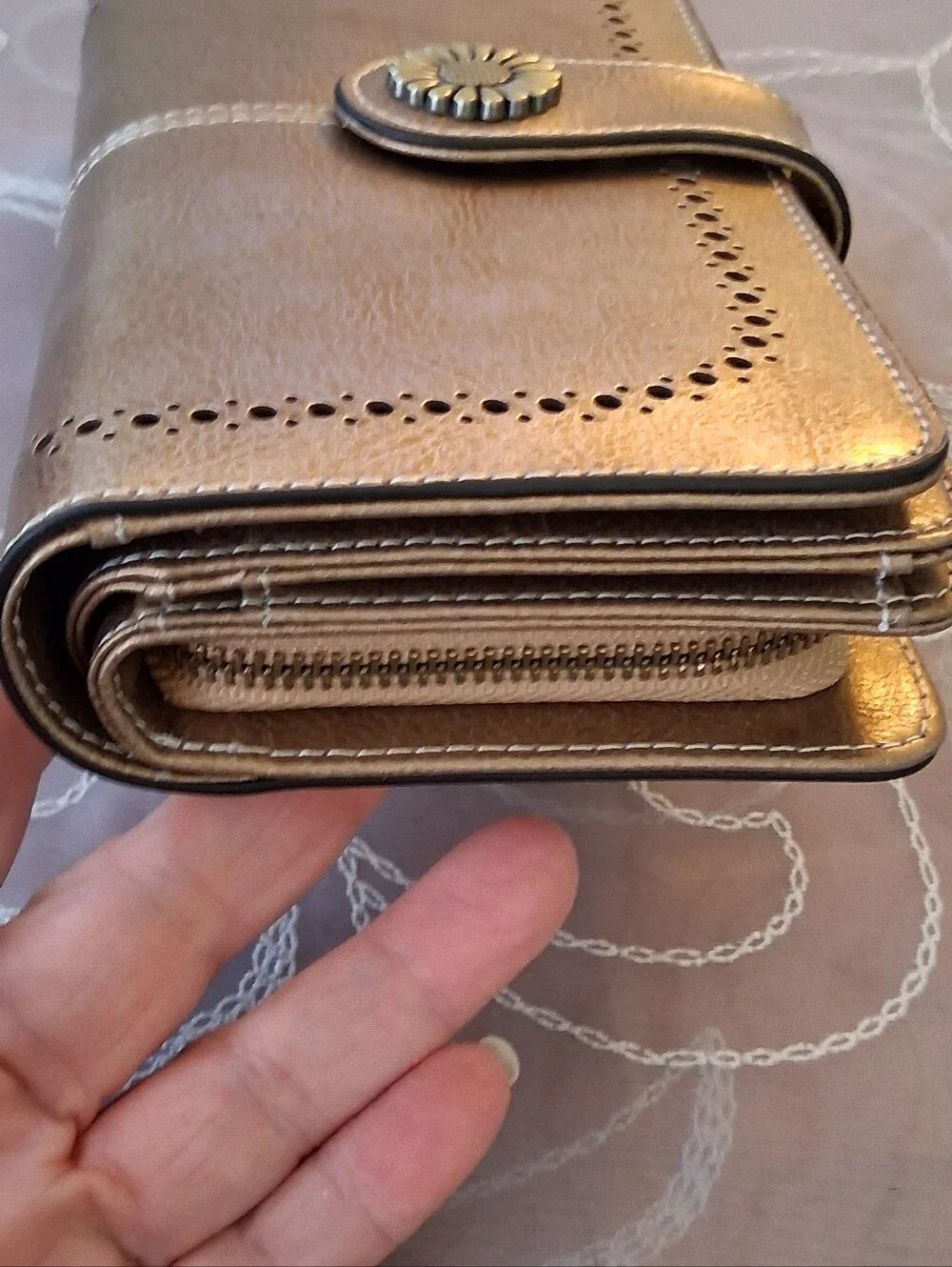 Sendifin Large Capacity Goldtone Clutch Wallet W/RFID Blocking